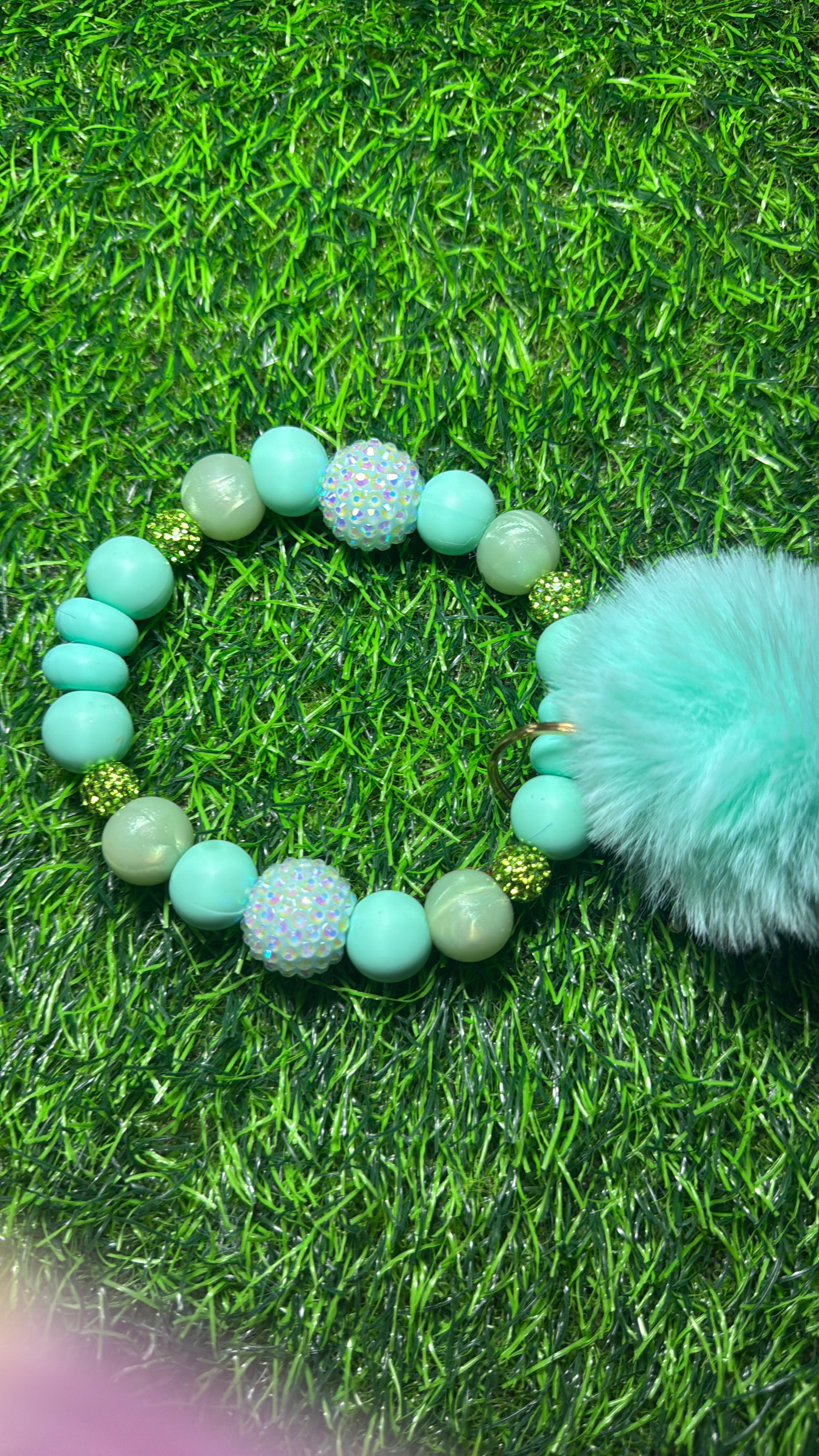 Minty vibes wristlet