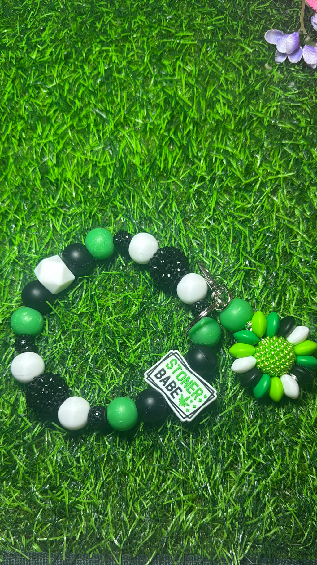 Stoner 2n1 Wristlet/Flower poise keychain
