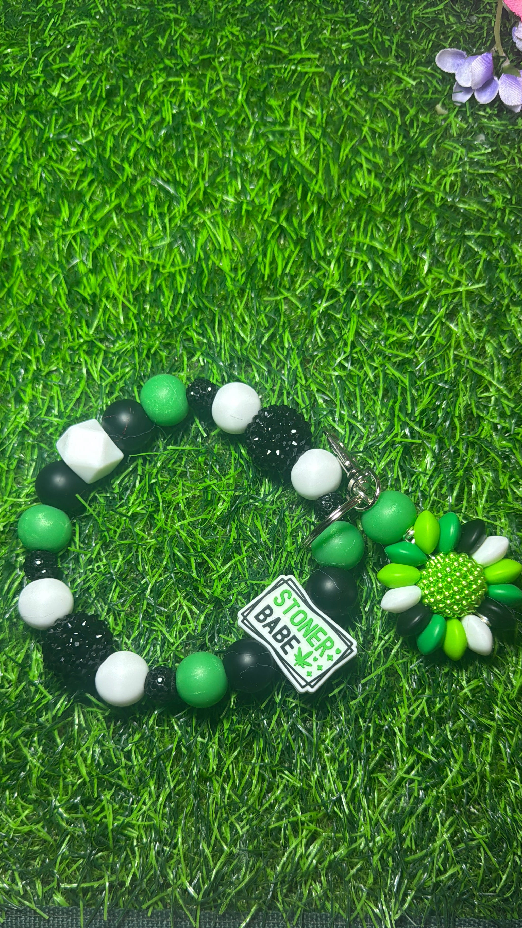Stoner 2n1 Wristlet/Flower poise keychain