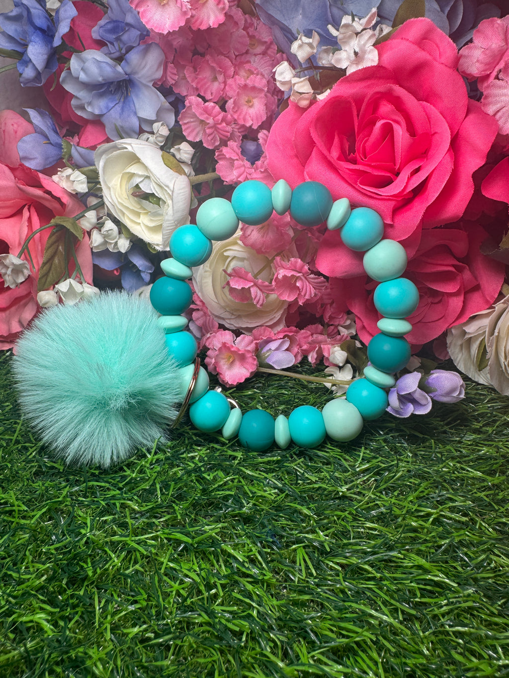Simply silicone wristlet