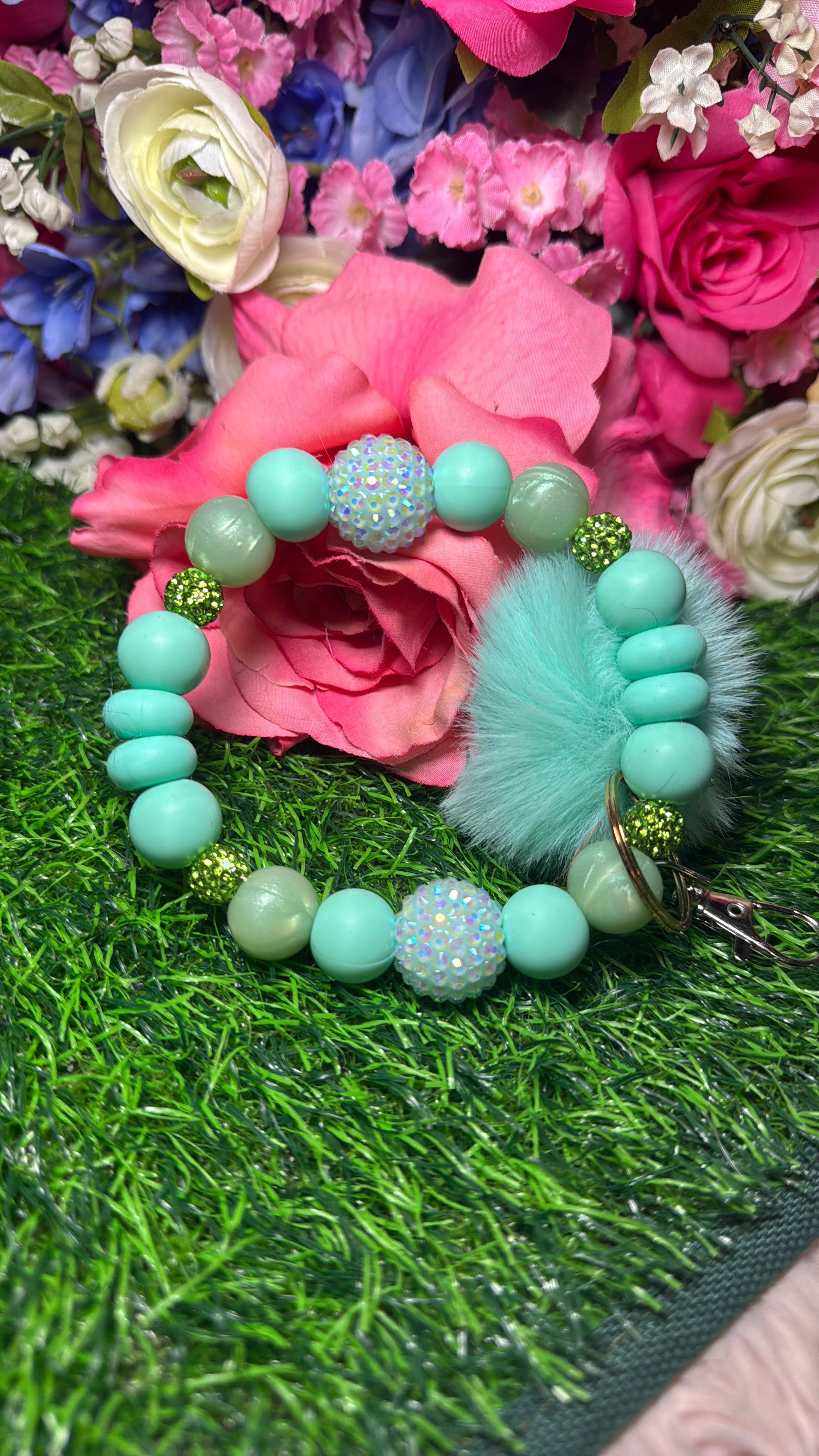 Minty vibes wristlet