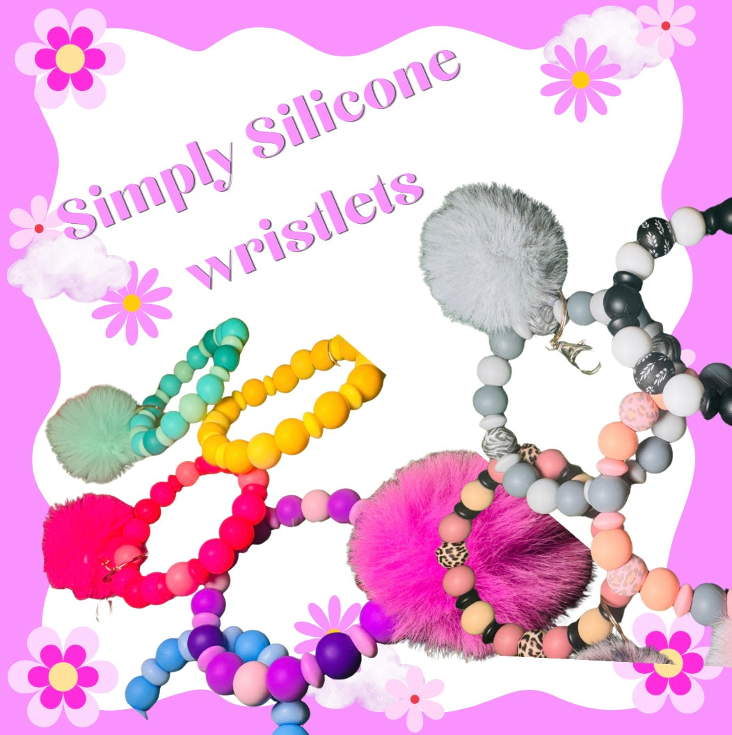 Simply silicone wristlet